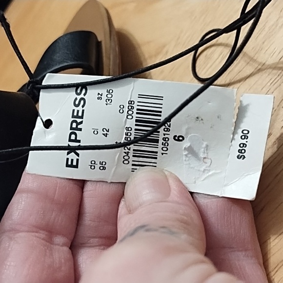 Super hot women's wedgie high heels from Express size 6 new with tags... - Picture 8 of 8